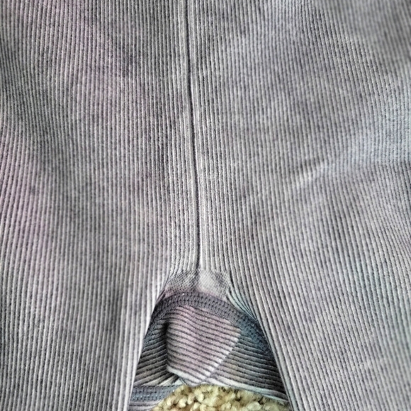 Fabletics leggings - Picture 3 of 3